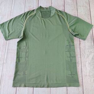 Vintage Lululemon seamless athletic tee moss green sz 6